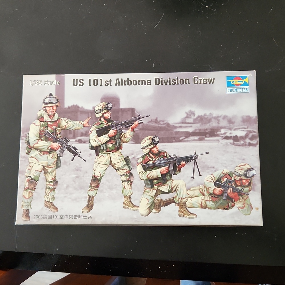 US 101st airborne division crew